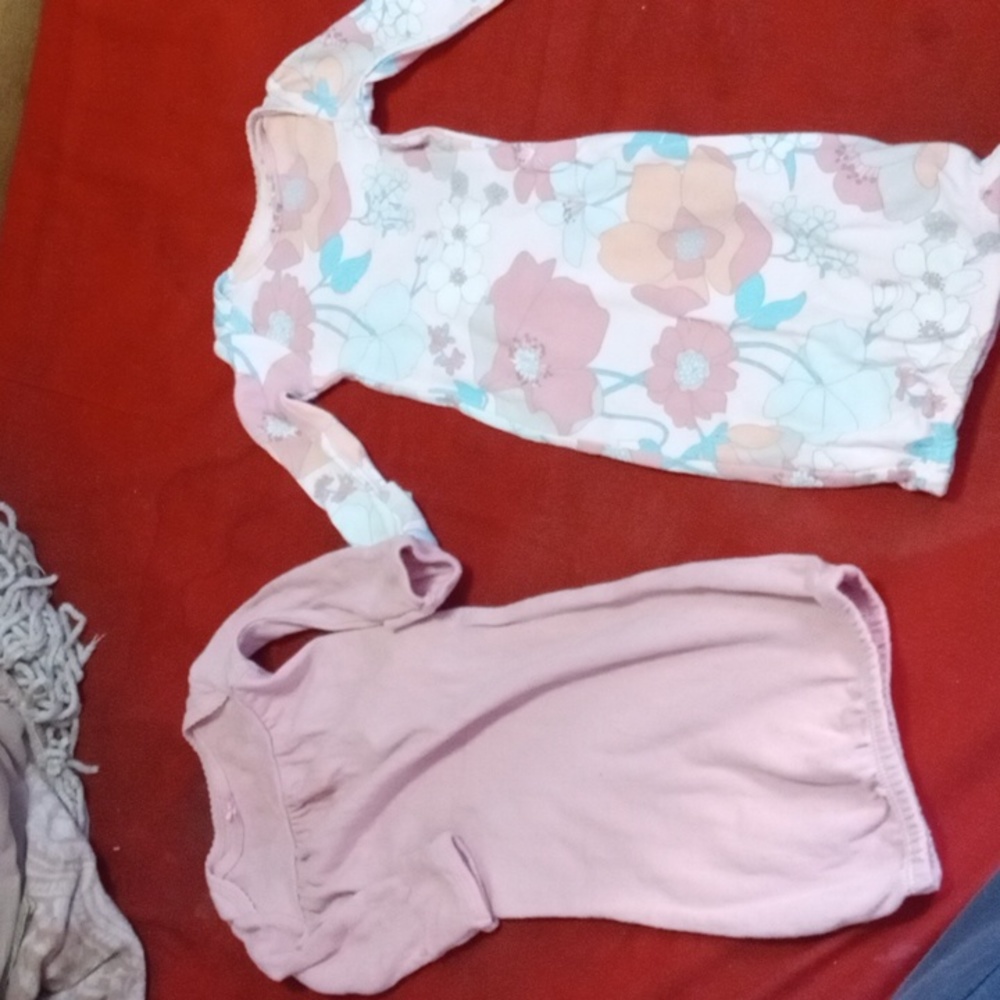 Carter's Newborn gowns